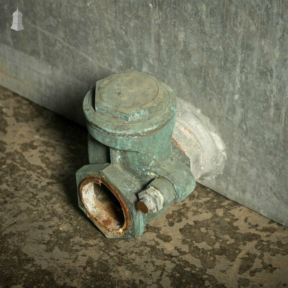 600.0 Galvanised Water Tank, Large Reclaimed Metal Planter photo