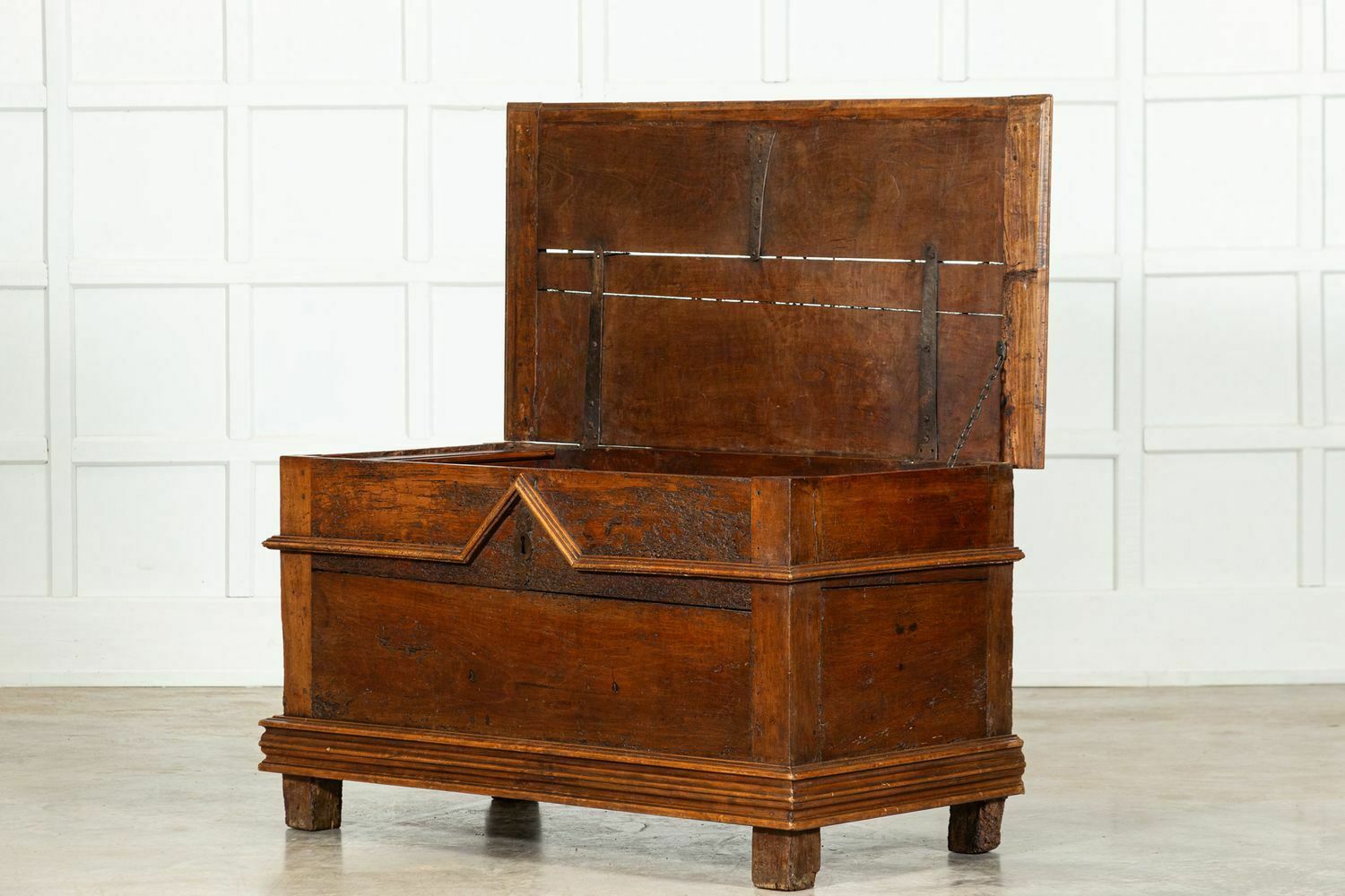 17thc Italian Cedar Wood Coffer photo 2243.0
