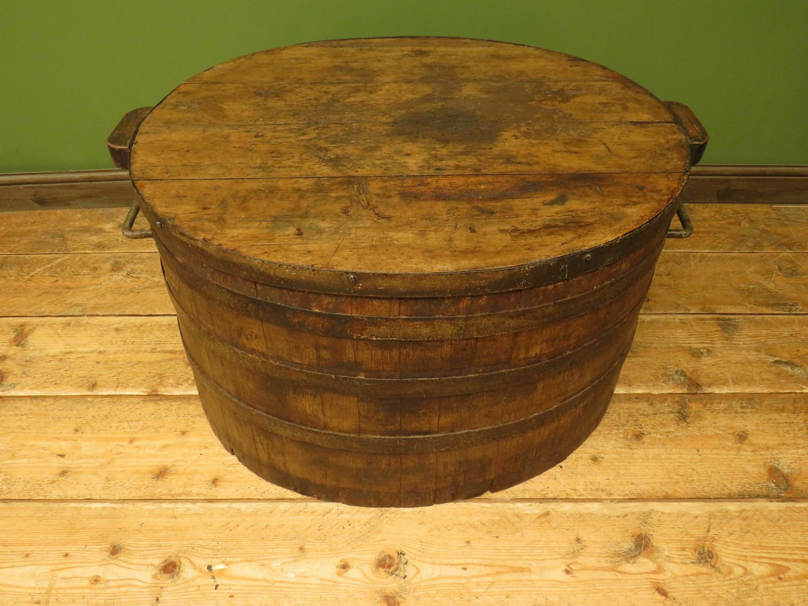 Large Antique Coopered Pig Salting Barrel With Lid, Coffee Or Bar Table photo vinterior