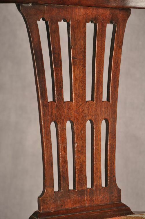 Https://Www.Sellingantiques.Co.Uk/1061716/Fine 18th Century Corner Chair photo vinterior