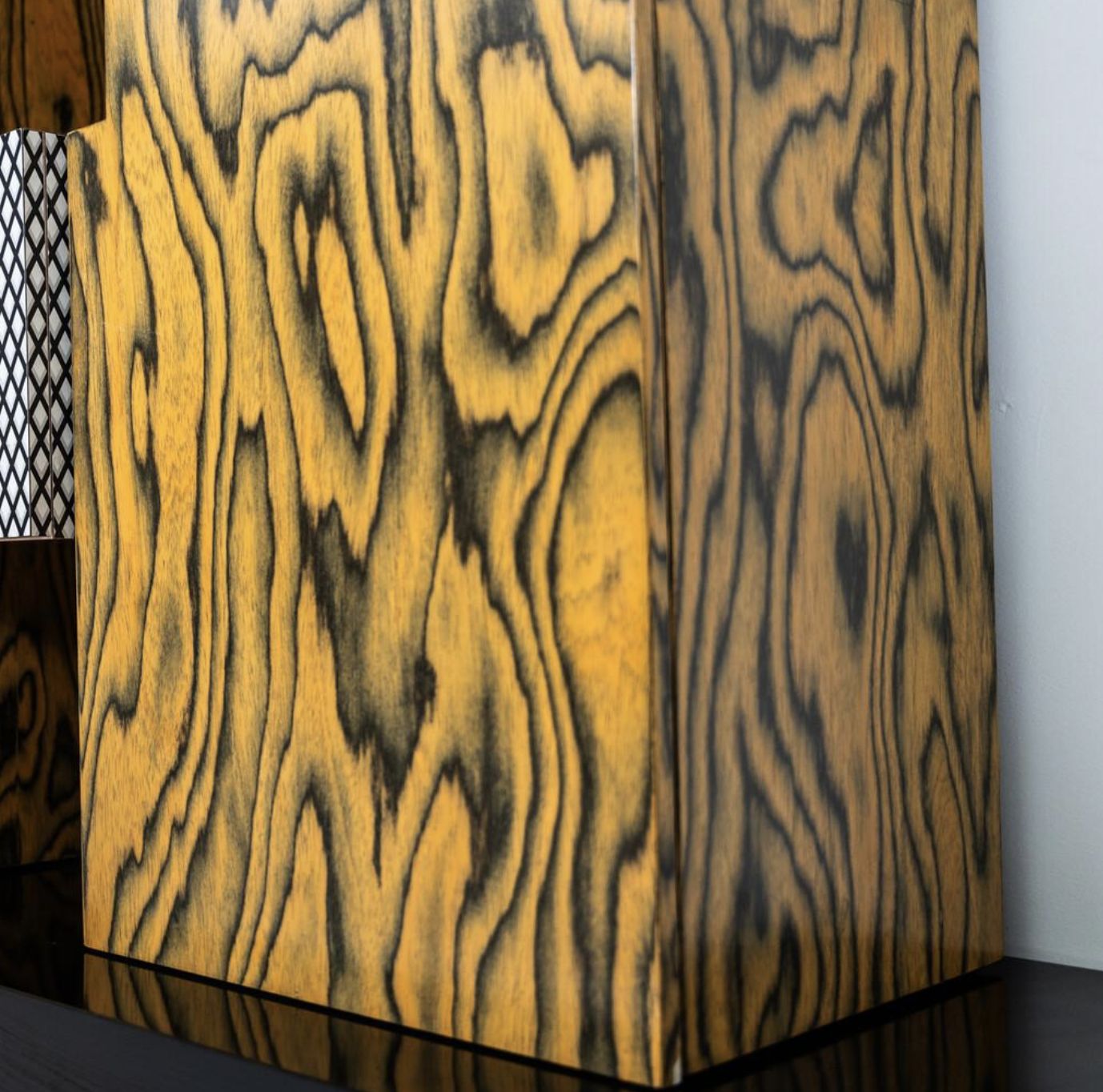 Storage Unit With Light And Mirror By Studio Mundici For Area Casa, 1980s photo vintage