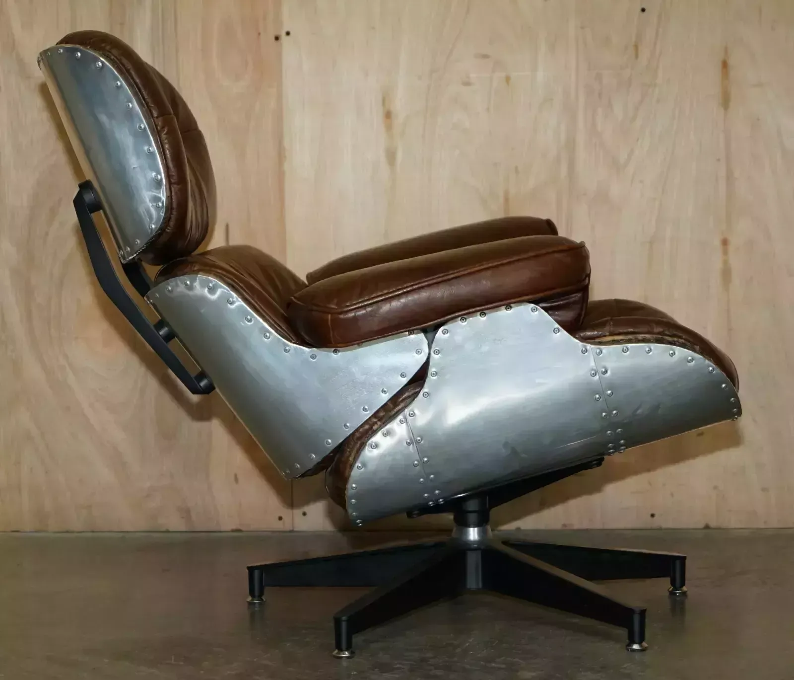 photo furniture Stunning Heritage Brown Leather Hand Hammered Aviator Lounger Armchair & Ottoman