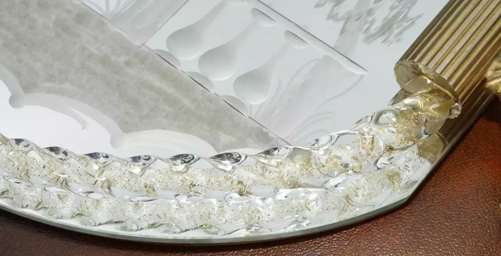 photo for sale Exquisite Hand Made In Italy Pour Le Bain Murano Glass Venetian Etched Tray