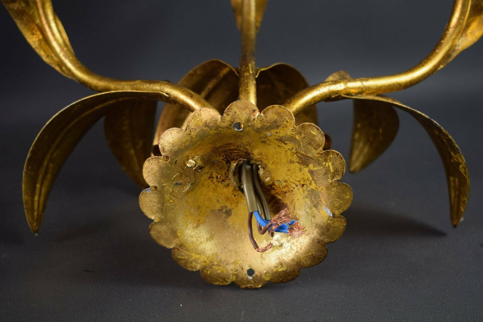 French Antique Pair Of Hollywood Regency Triple Leaves Wall Lights Sconces Hans Kögl photo vintage