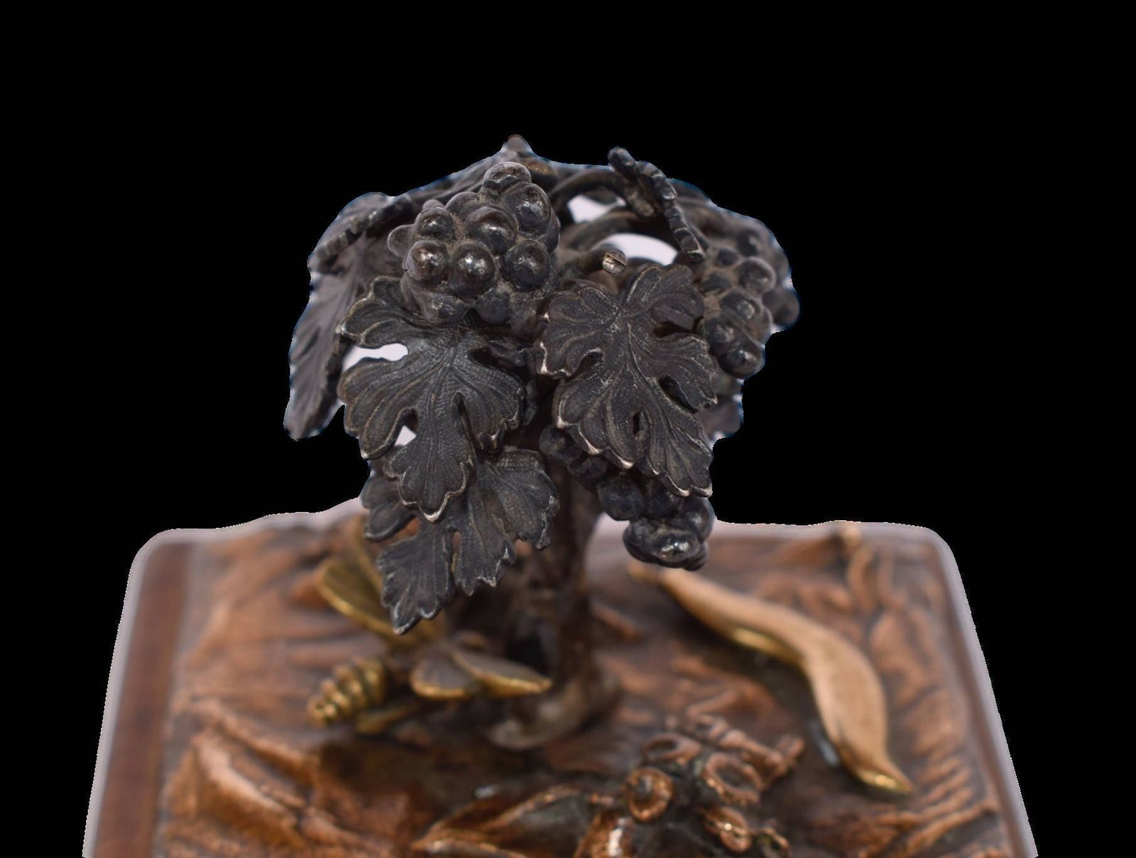 French Antique Bronze & Wood Paperweight   Vine Stock Bee Wine Cellar Decoration   Shabby Chic Romantic Home   Vienna Bronze Style photo Home Decor