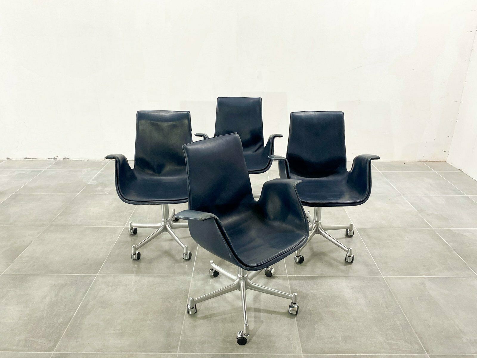 Fk 6727 Tulip Office Chair Attributed To Fabricius & Kastholm For Kill International, 1960s, Set Of 4 photo buy
