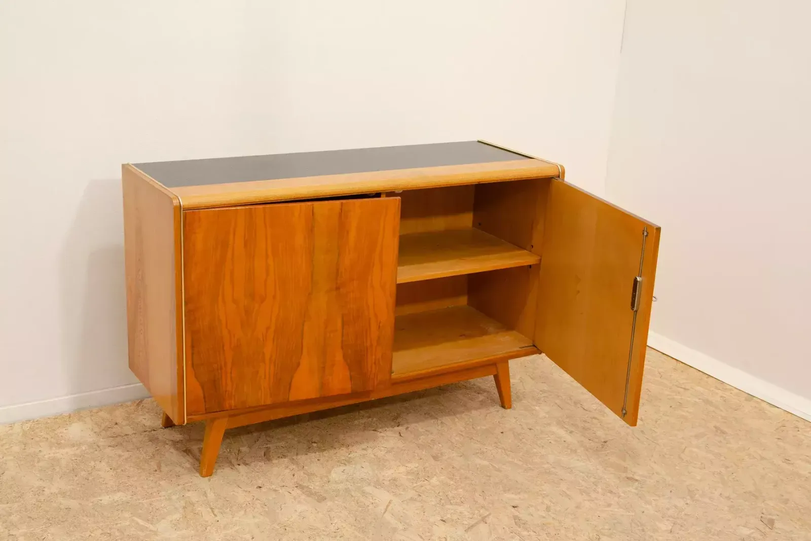photo vinterior Mid Century Dressoir Van Nepožitek & Landsman Voor Jitona, Jaren 1970