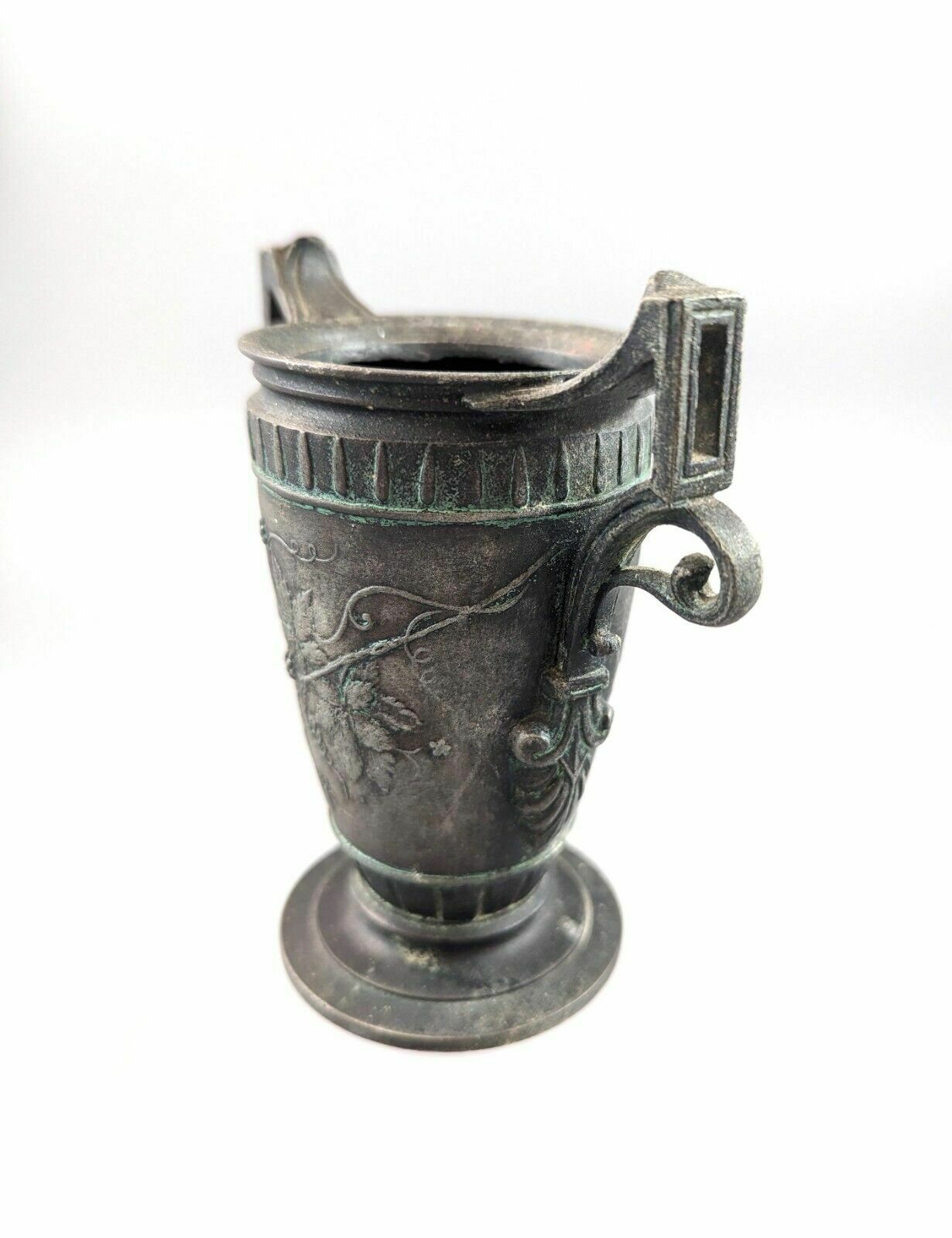 A Classical Greek Style Pewter Amphora Jules Brateau, Circa 1900. photo vinterior
