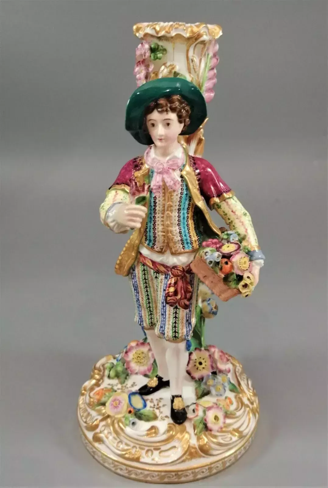 photo vintage A Beautiful And Rare Pair Of Minton Porcelain Figural Candlesticks ,C.1835