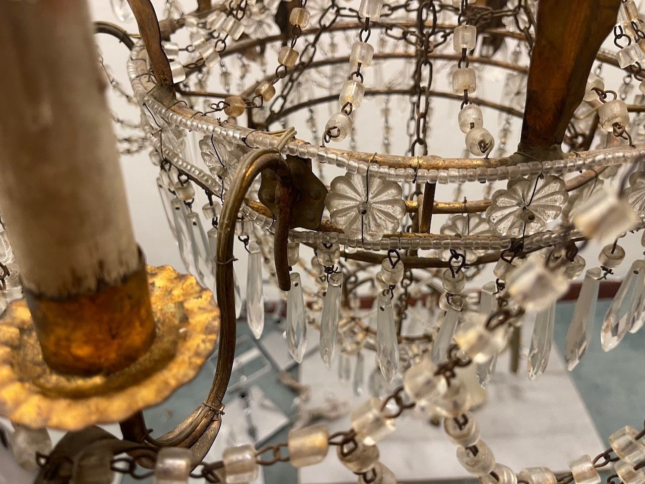 photo vinterior Tole Florentine Italian Macaroni Crystal Chandelier From The 1940s