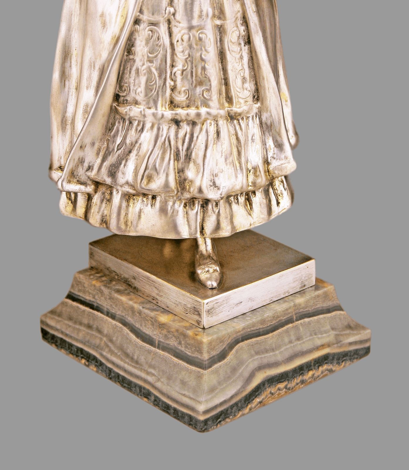 photo furniture Art Nouveau Bronze And Ivory Sculpture Of A Girl By Austrian Ferdinand Lugerth