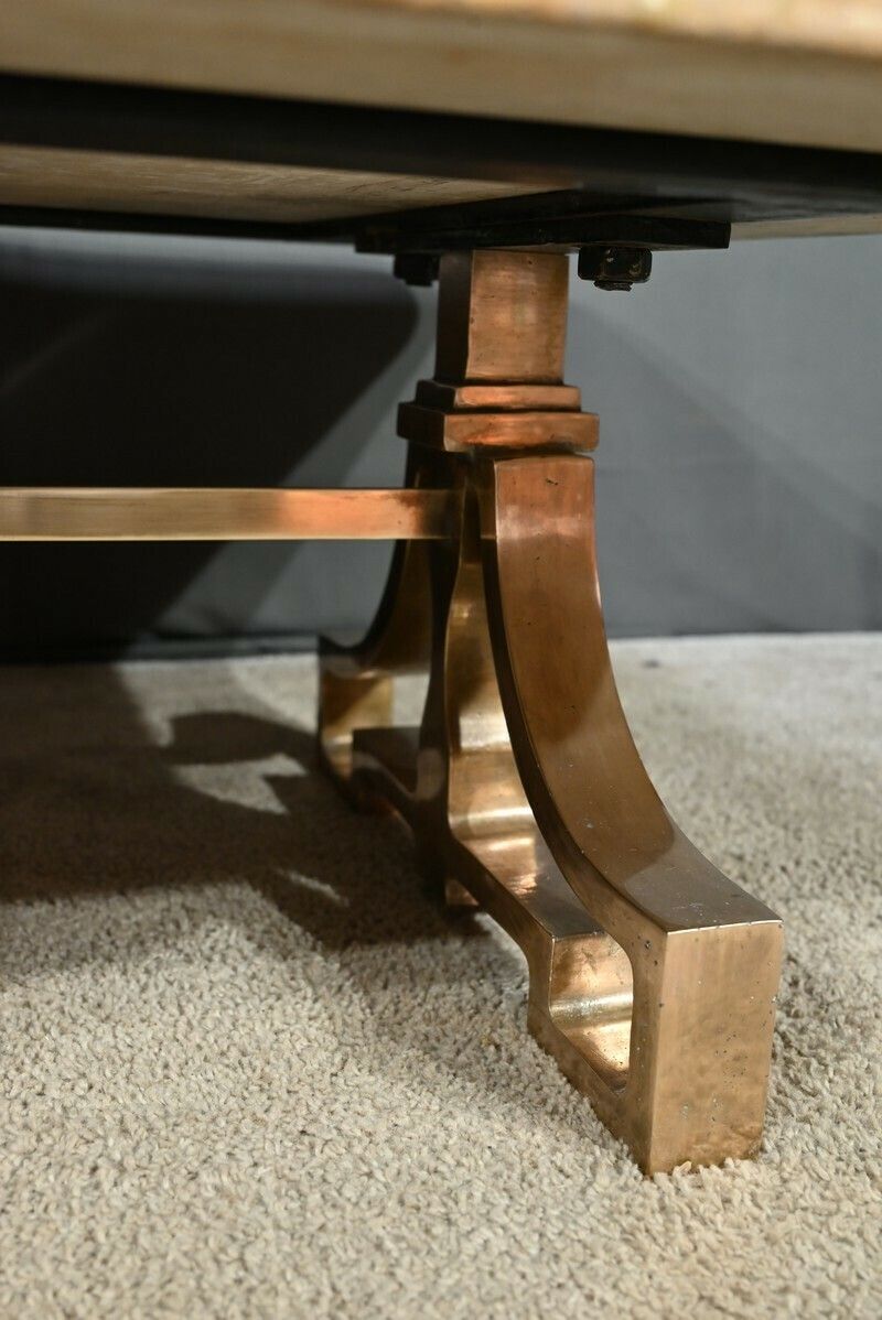 photo furniture Brass And Travertine Coffee Table, Art Deco Period – 1930