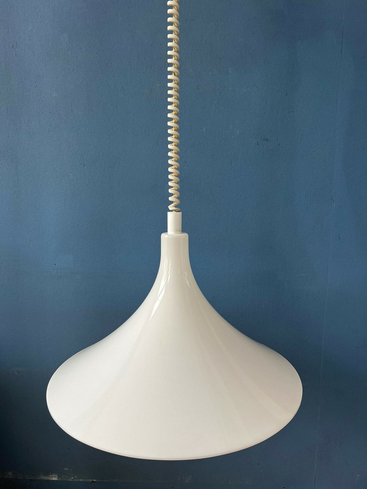 Mid Century Witte Space Age Heksenhoed Hanglamp photo buy