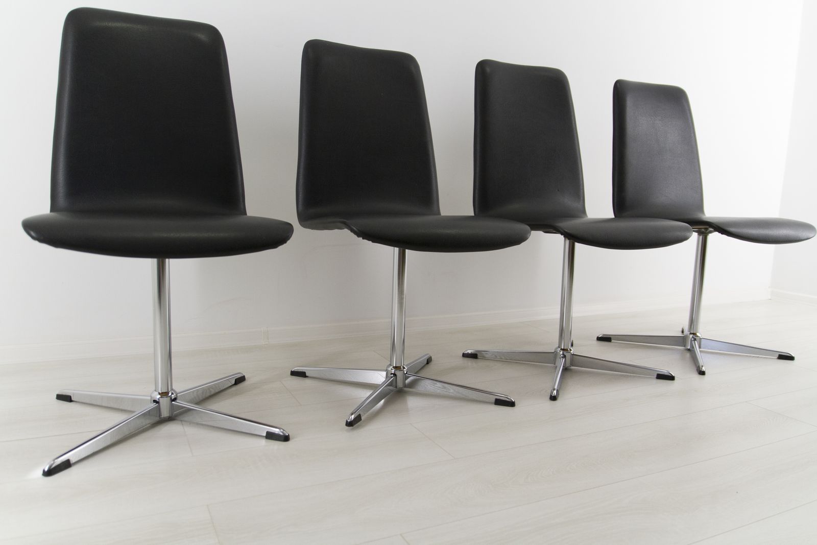Mid Century Modern Dining Chairs, Set Of 4 Black Swivel Chairs photo buy