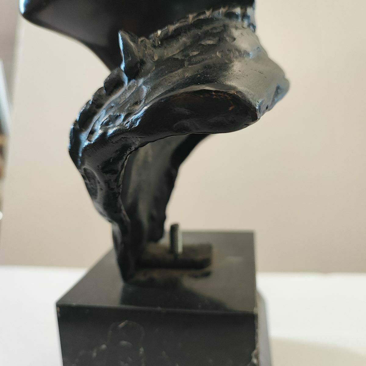 Bronze Sculpture By Giovanni De Martino, Boy With Hat And Chain With Crucifix photo vinterior