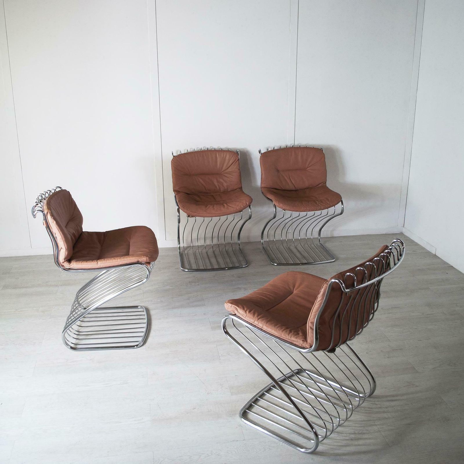 Gastone Rinaldi Set Of 4 Chairs For Rima 1970s photo vinterior