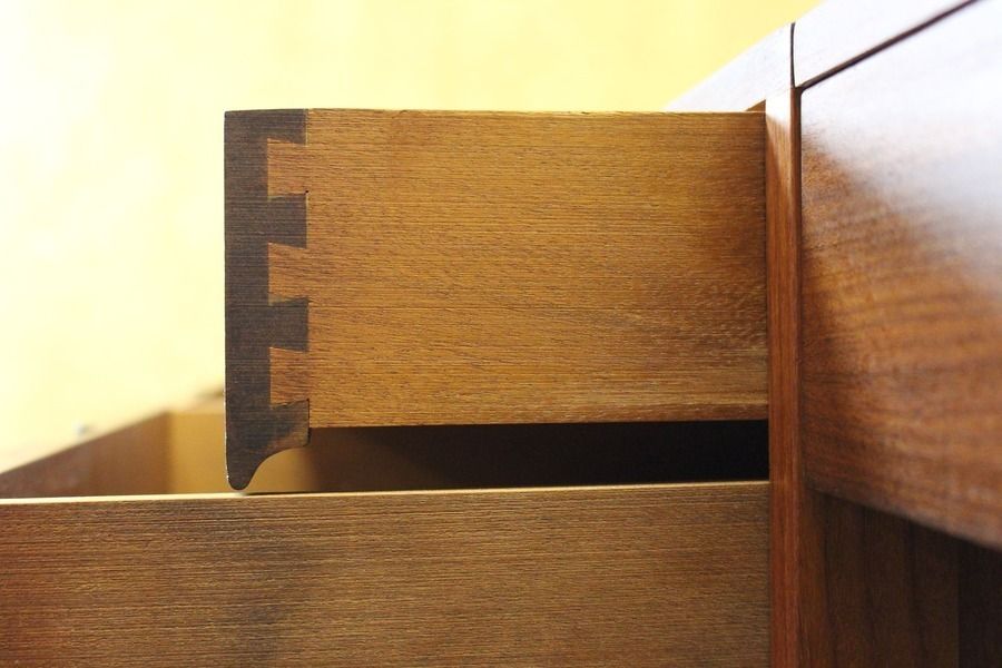 Mid Century Furniture Early 1960s Large Modular Dressing Vanity photo vinterior