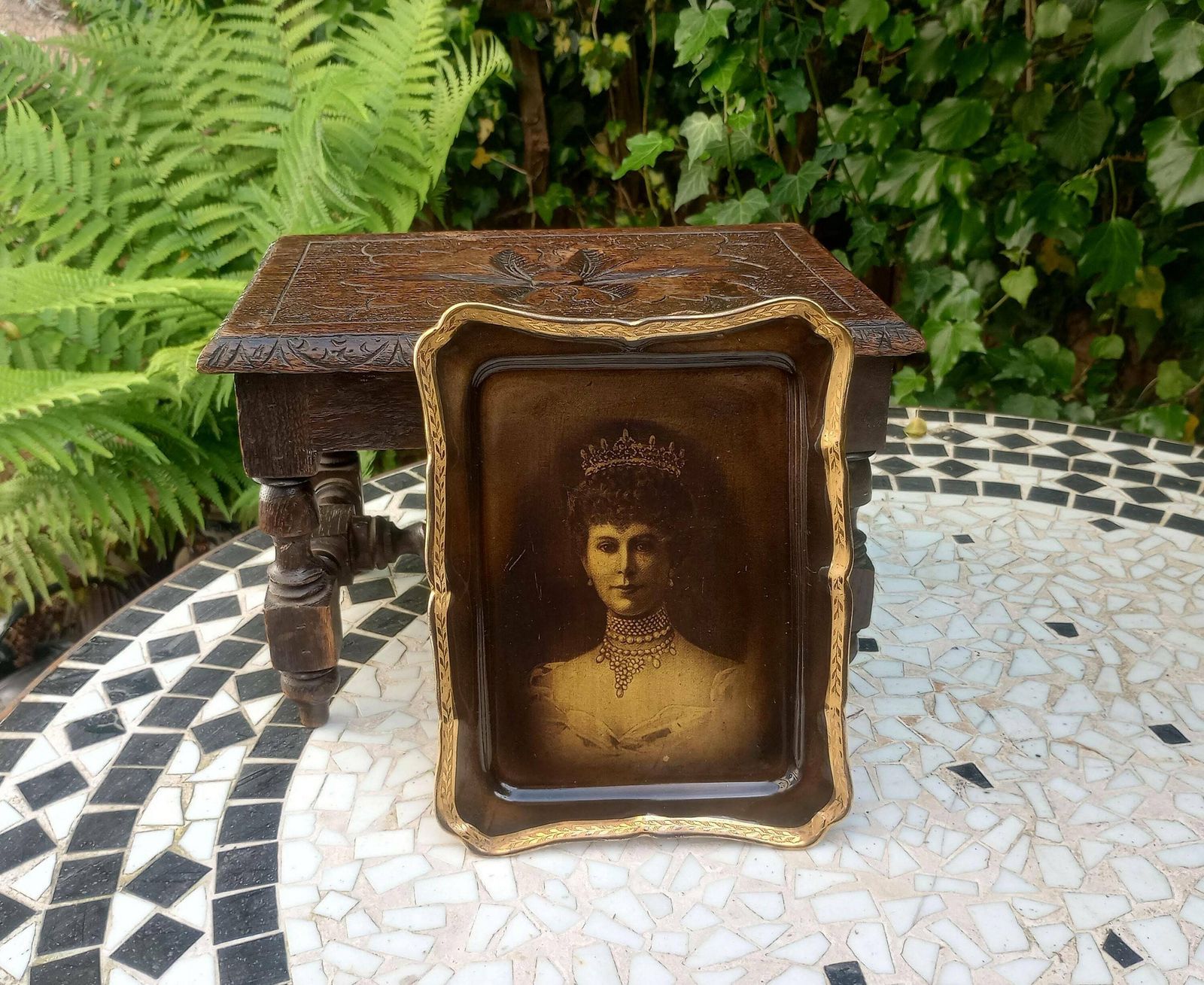 Beautiful Ceramic 1911 Queen Mary Coronation Plate photo for sale