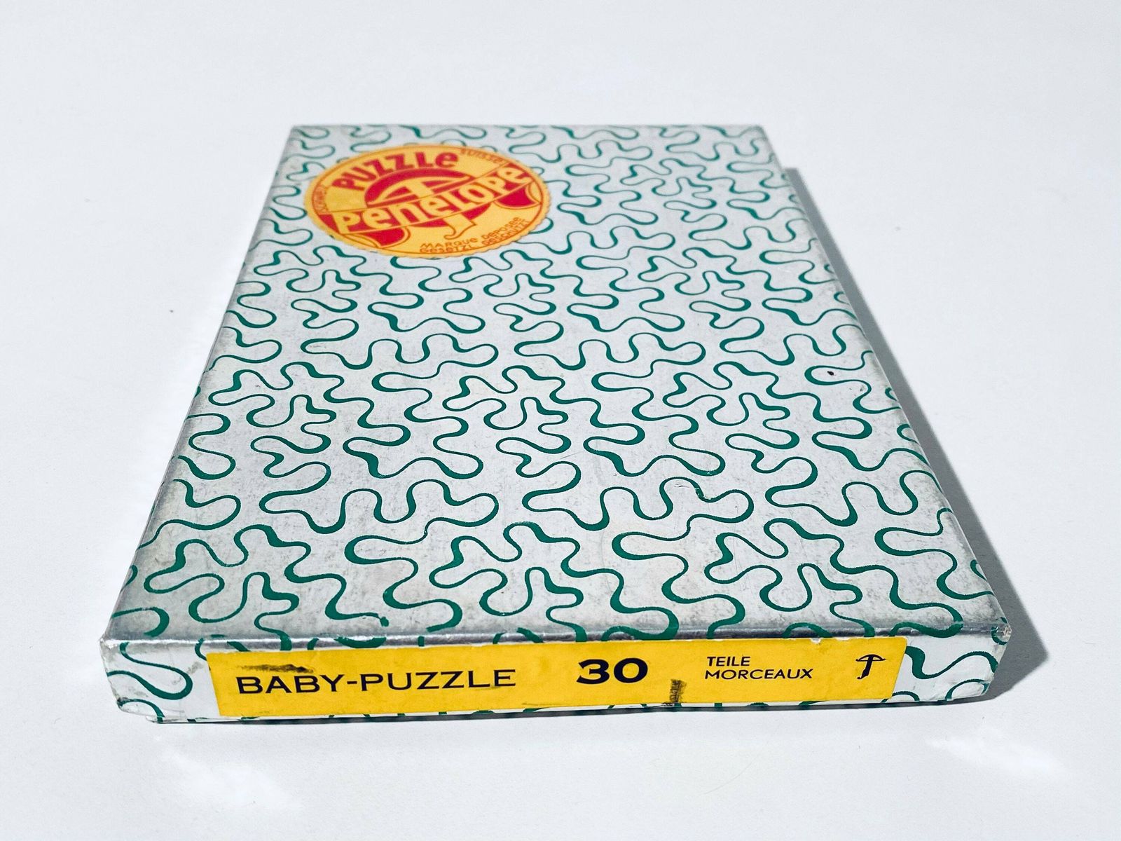 Vintage Children's Snow White Jigsaw Puzzle / 30 Pieces Brothers Grimm / 1960s Penelope Switzerland photo for sale
