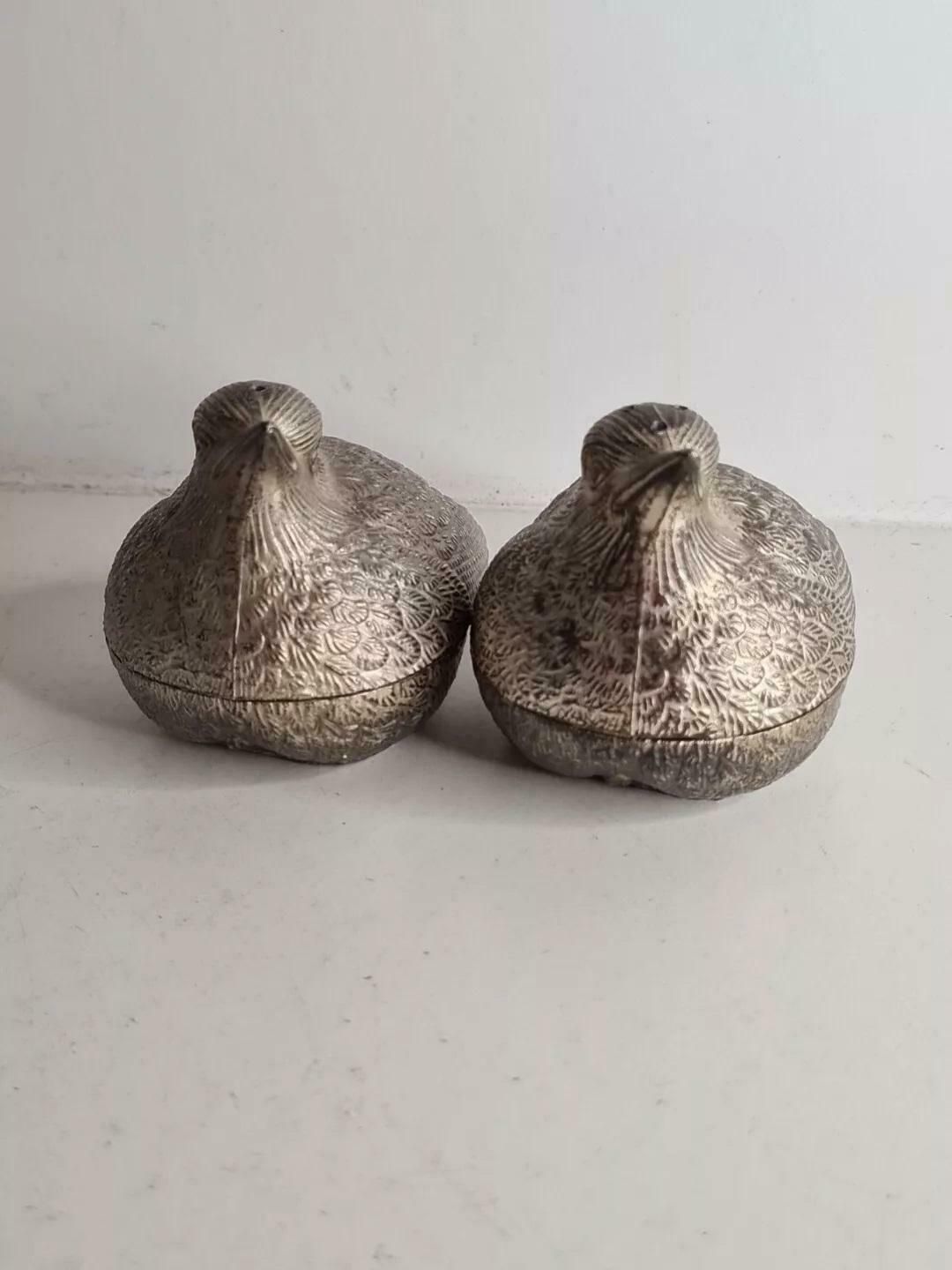 photo vinterior Decorative Silver Salt Shaker, A Pair Of Antique Salt Shaker Sliver Quail Birds