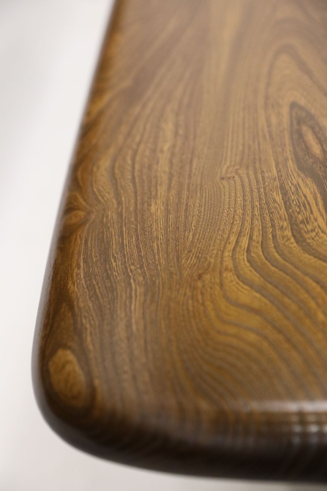 567.0 Ercol Elm Dining Table Plank Top Retro Golden Dawn Finish Free Uk Delivery* photo