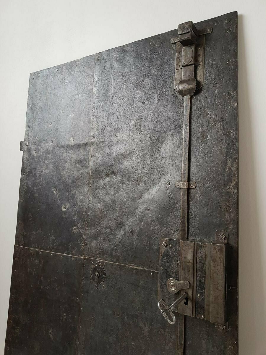 photo vintage Antique  Iron Plated Door, 18th Century, Bohemia