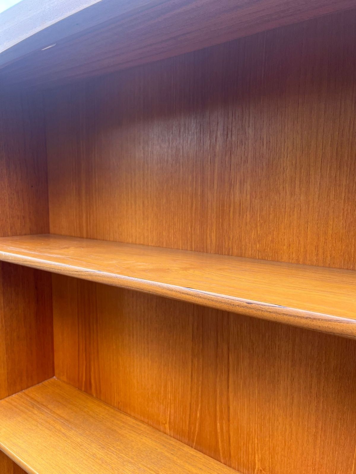 photo vintage Vintage 1970s Nathan Mid Century Teak Bookcase Cabinet