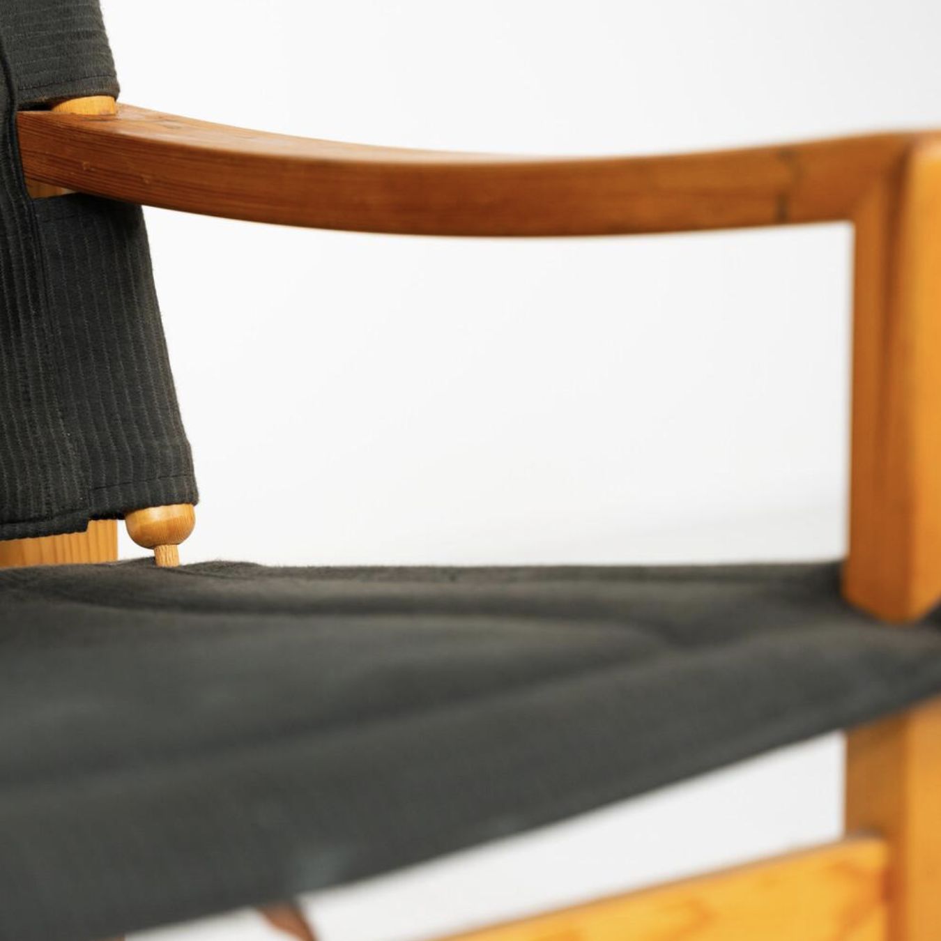 photo furniture Mid Century Modern Pair Of ‘Safari’ Armchairs By Børge Jensen For Bernstorffsmin
