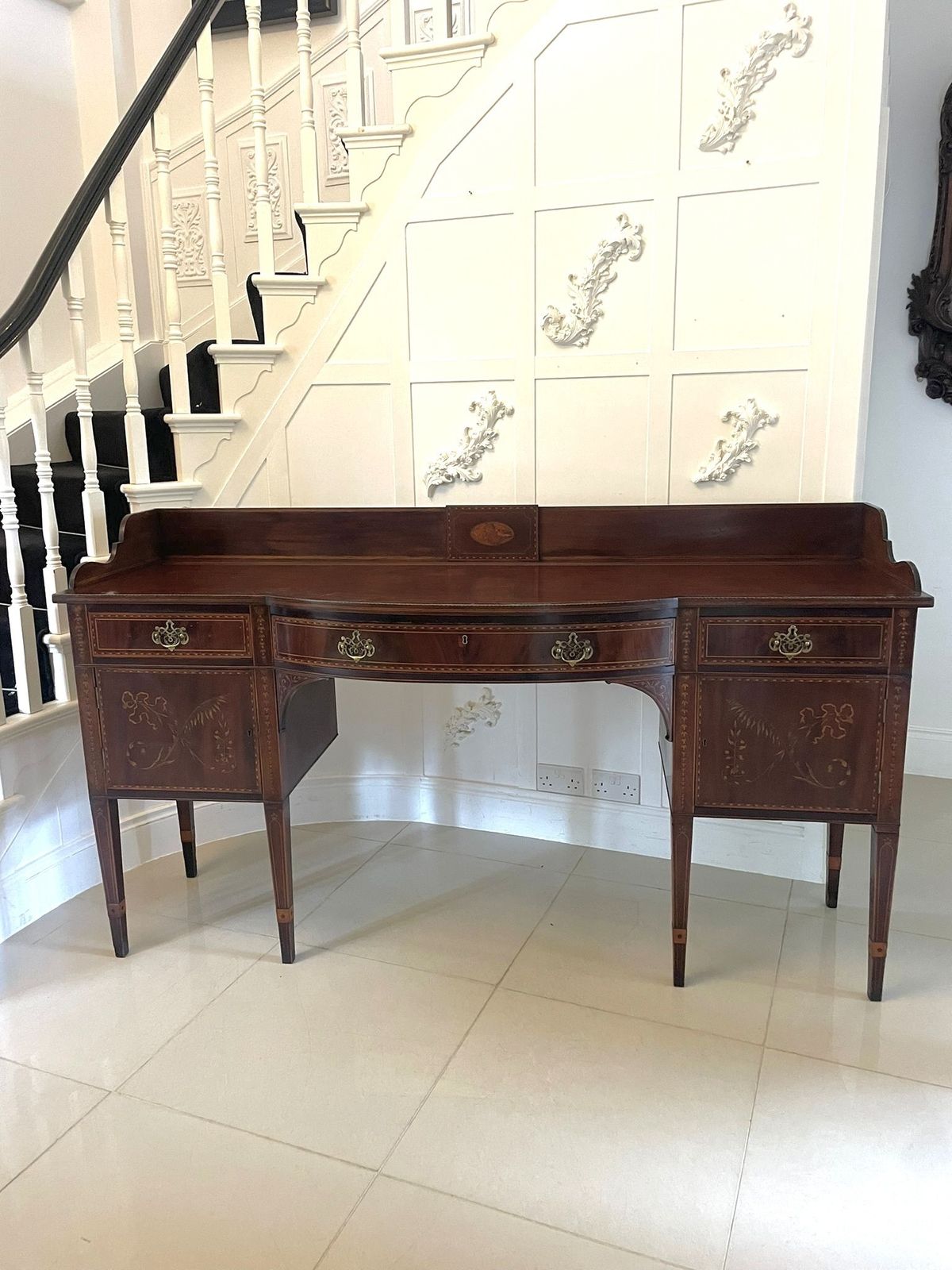 Magnificent Quality Large Antique 18th Century Inlaid Mahogany Sideboard