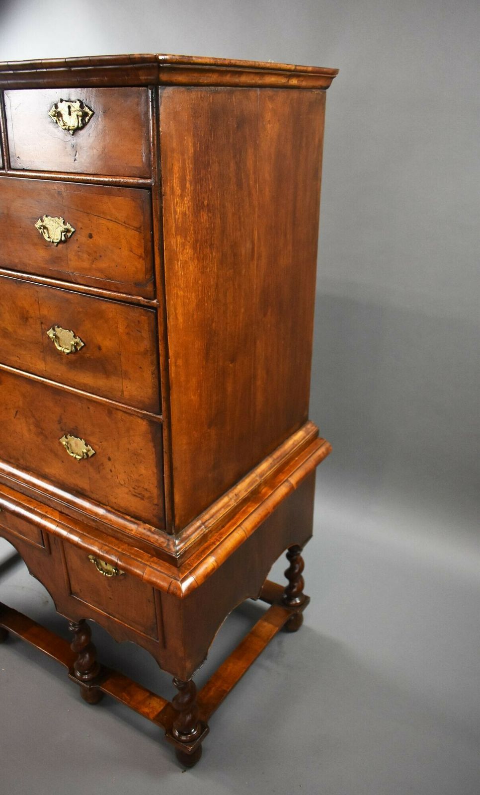 George II Burr Walnut Chest On Stand photo 4500.0