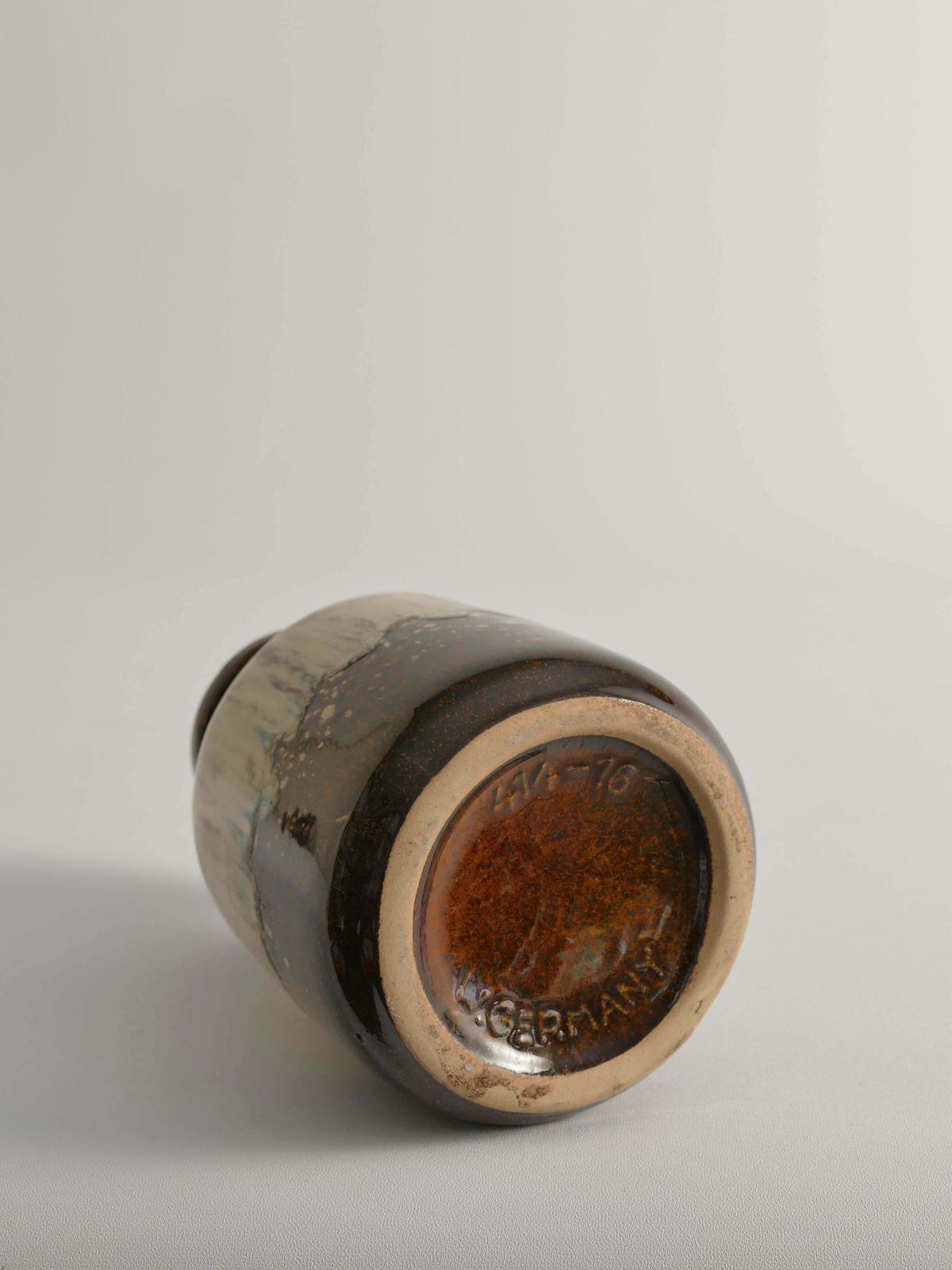 photo vintage Mid Century Modern Fat Lava Drip Glaze Ceramic Vase, West Germany, 1970s