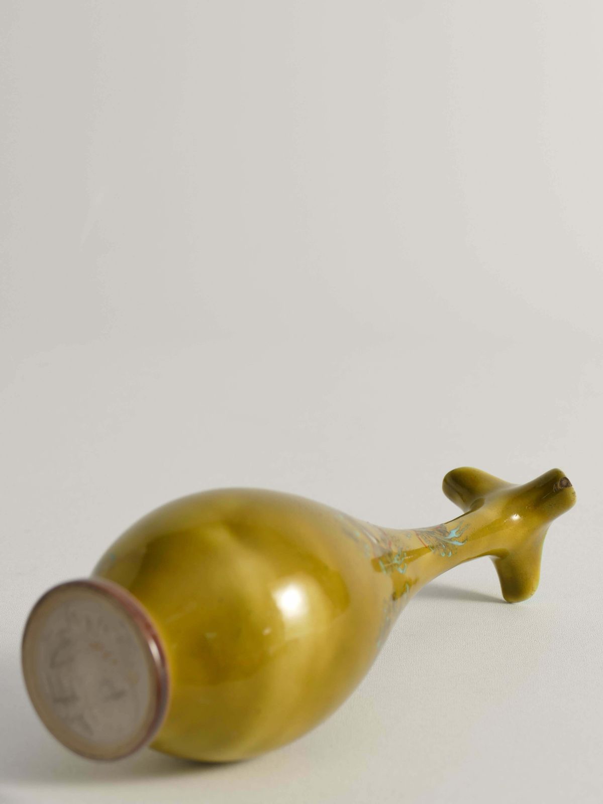 photo vinterior Chinoiserie Ochre Yellow Dragon Vase By Lambeth Doulton Faience, England 1880s