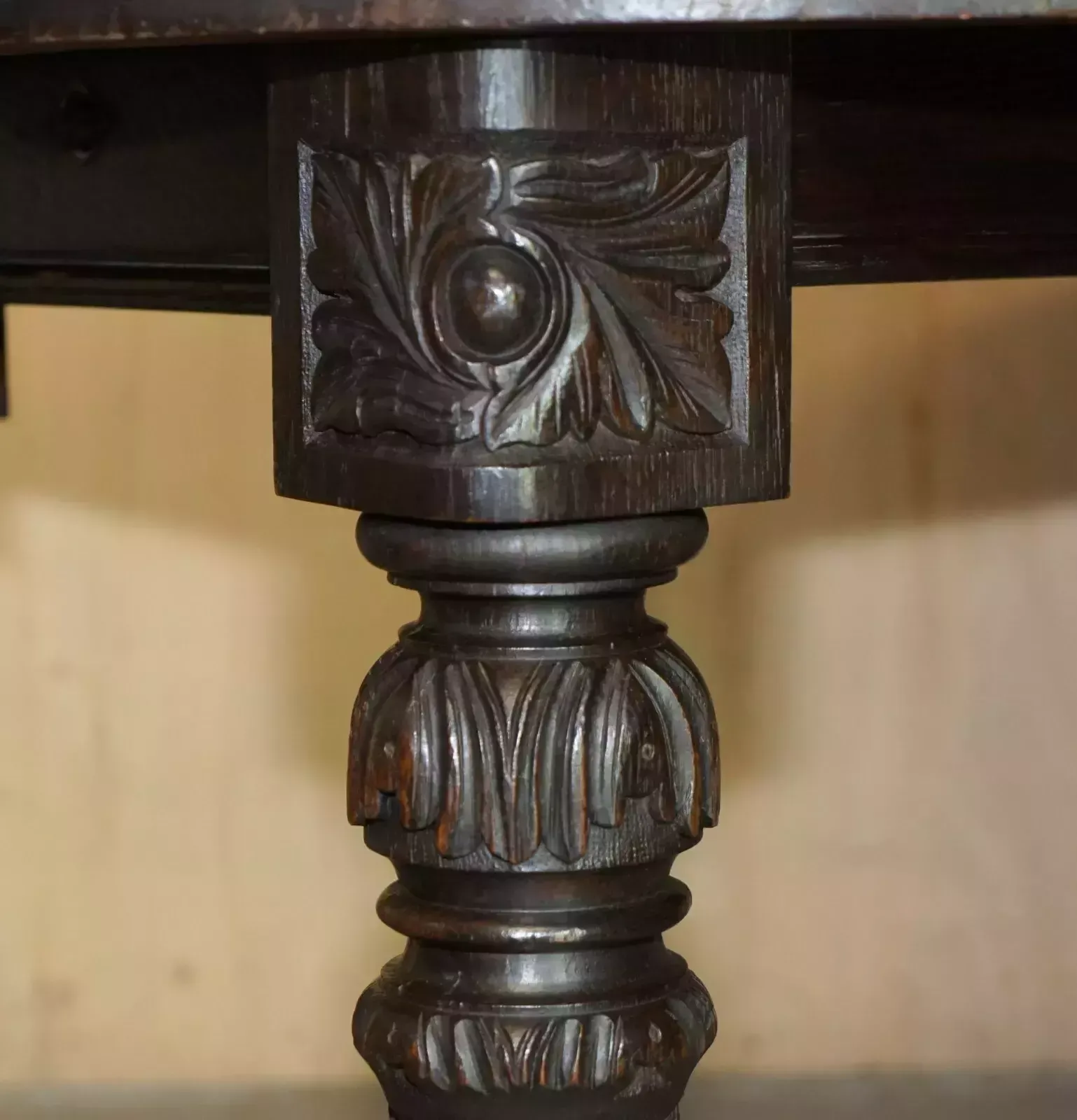 Stunning Hand Carved Antique Victorian Extending Dining Table & Six Chairs 6 photo Furniture