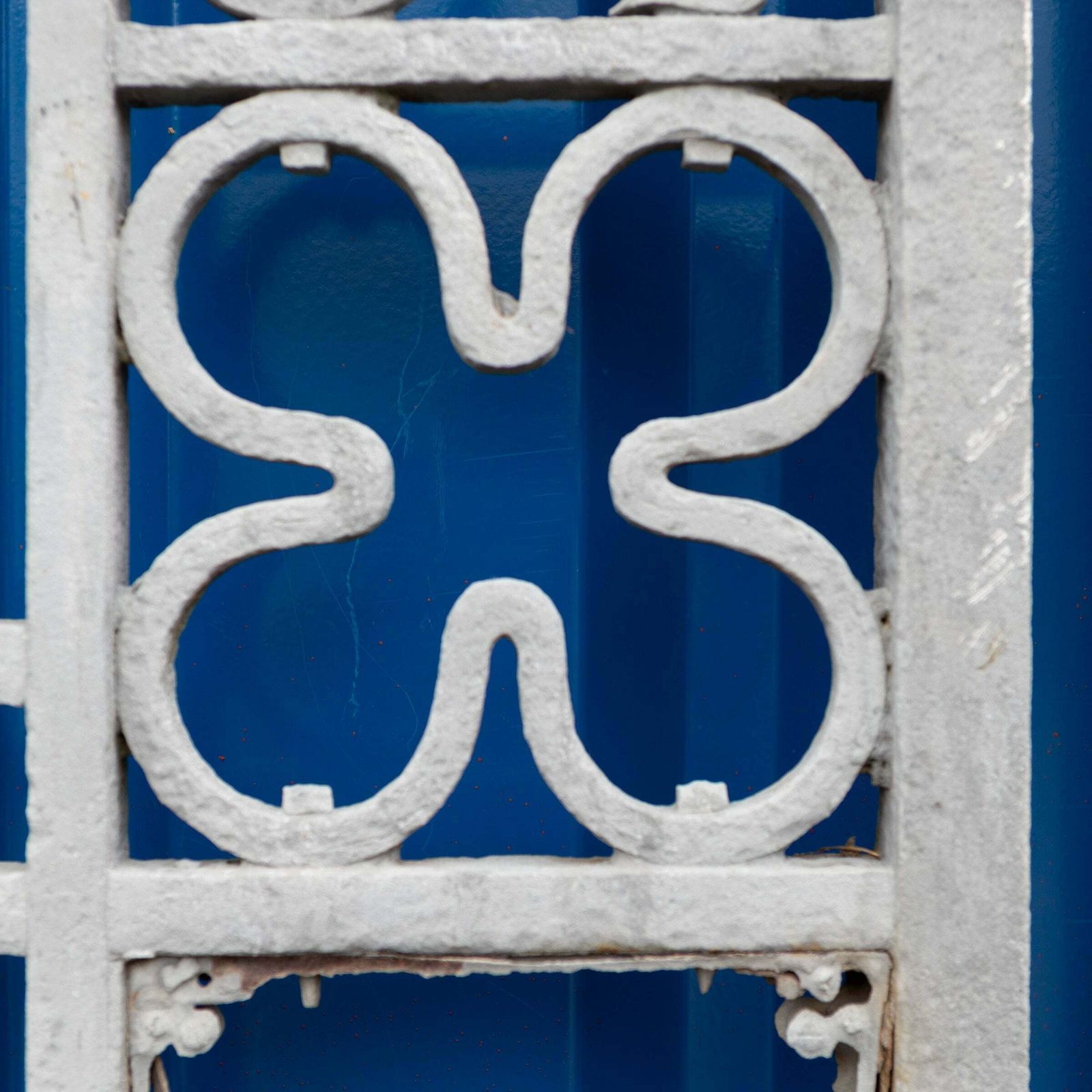 photo vinterior Antique Victorian Wrought Iron Gates | Gothic Quatrefoil