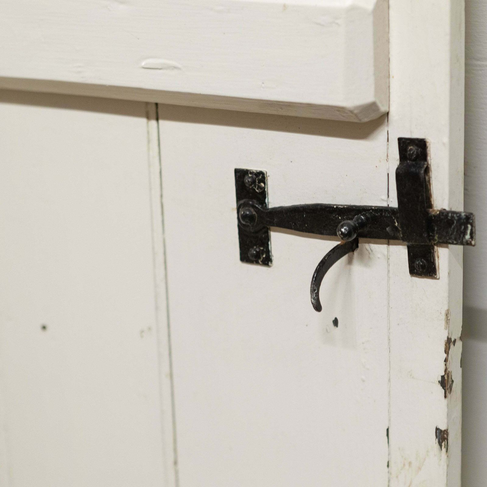Home Fixtures Antique Victorian Pine Latch Door   183cm X 82cm photo