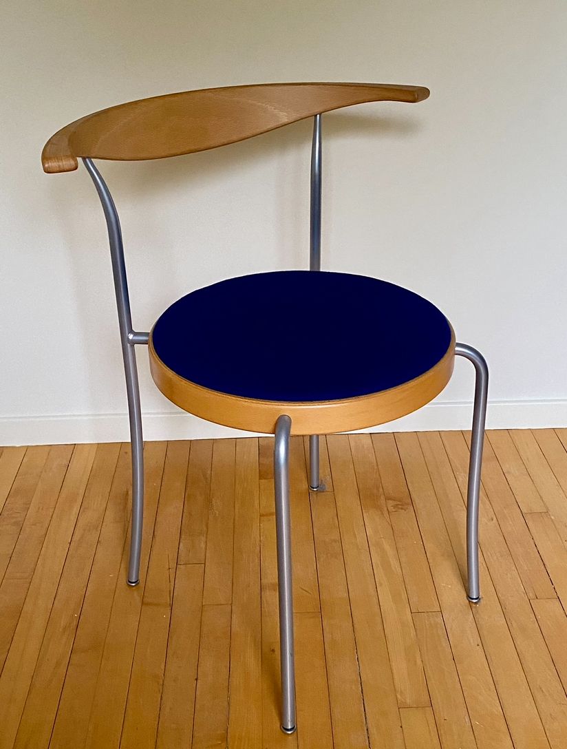 Set Of 4 Stacking Beechwood Chairs: Magnus Olesen photo for sale