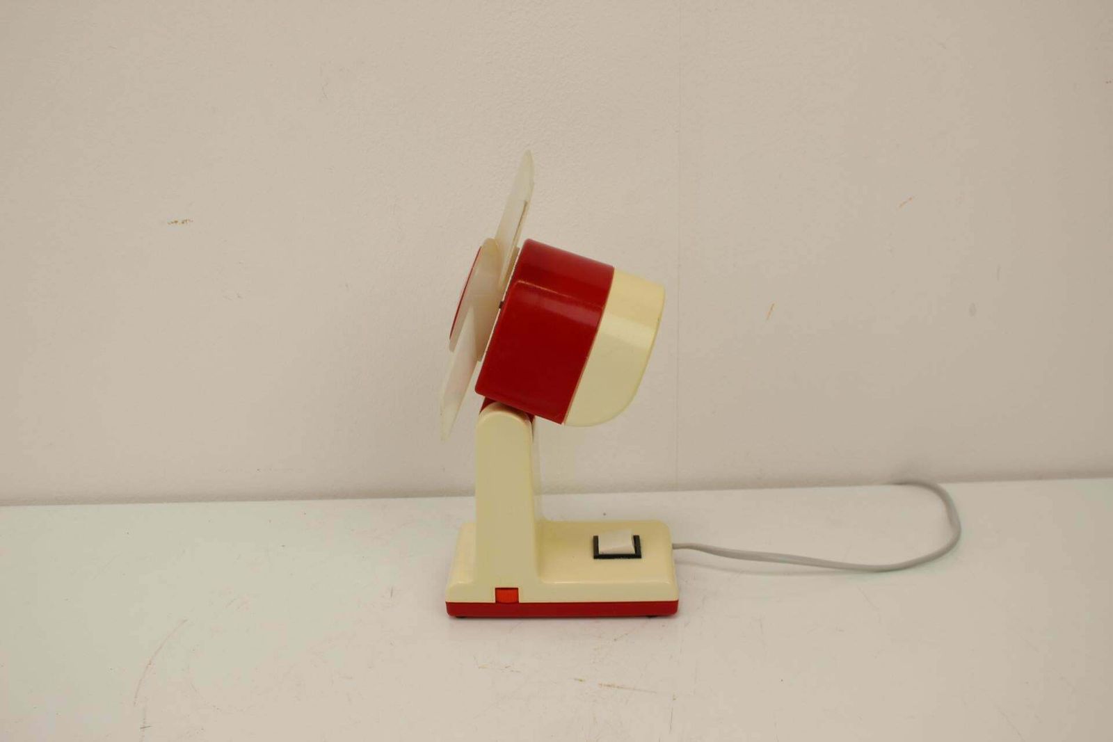 Small Table Fan By Stroj Smalt, 1960s, Czechoslovakia photo vinterior