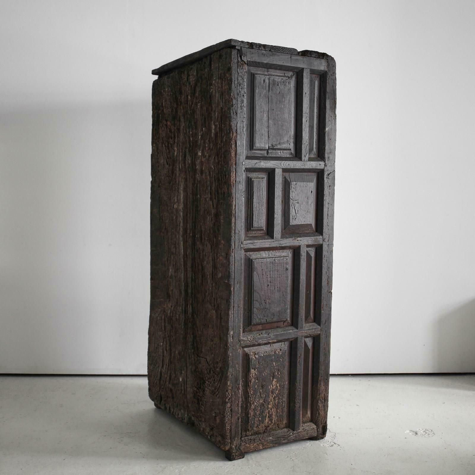 Xxl 17th C. Portuguese Mountain Cupboard In Blackened Chestnut photo vintage