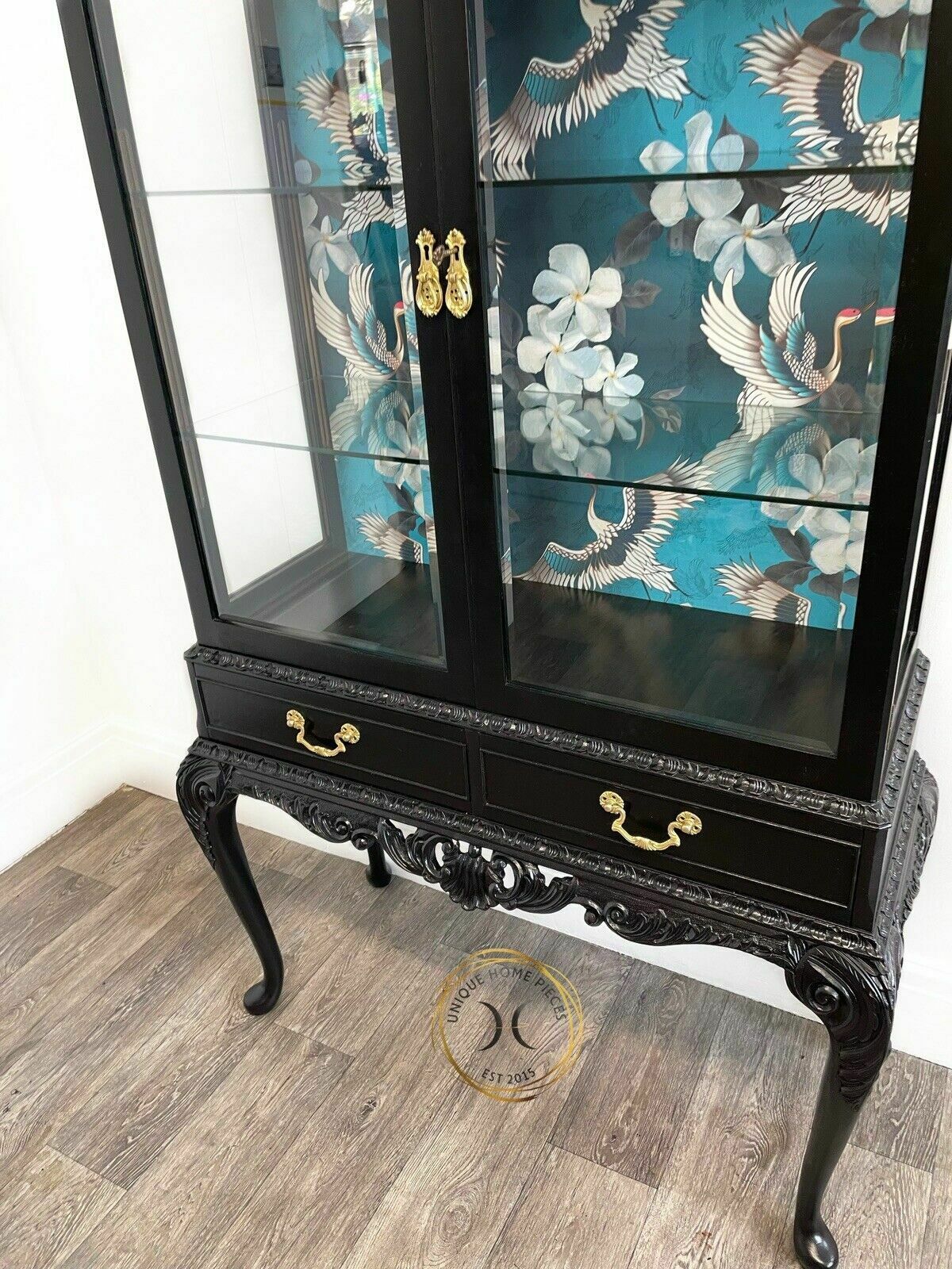 Black Bevelled Glass Door Display Cabinet With Turquoise Crane Design photo 995.0