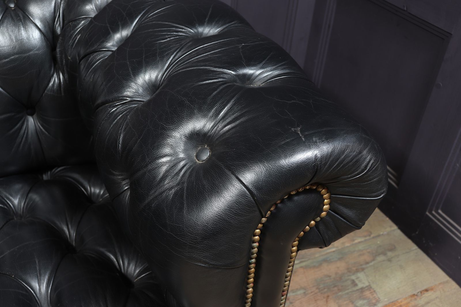 Black Leather Buttoned Seat Chesterfield Sofa photo buy