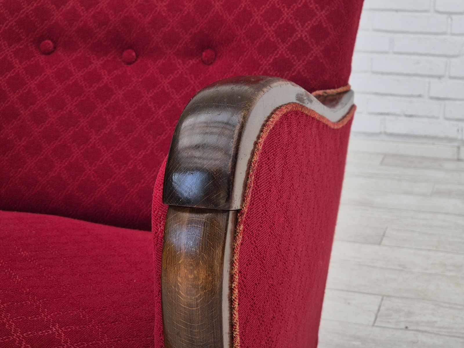 Ca. jaren 1950, Deens design, fauteuil, goede staat, rood katoenen wollen bekleding. photo buy