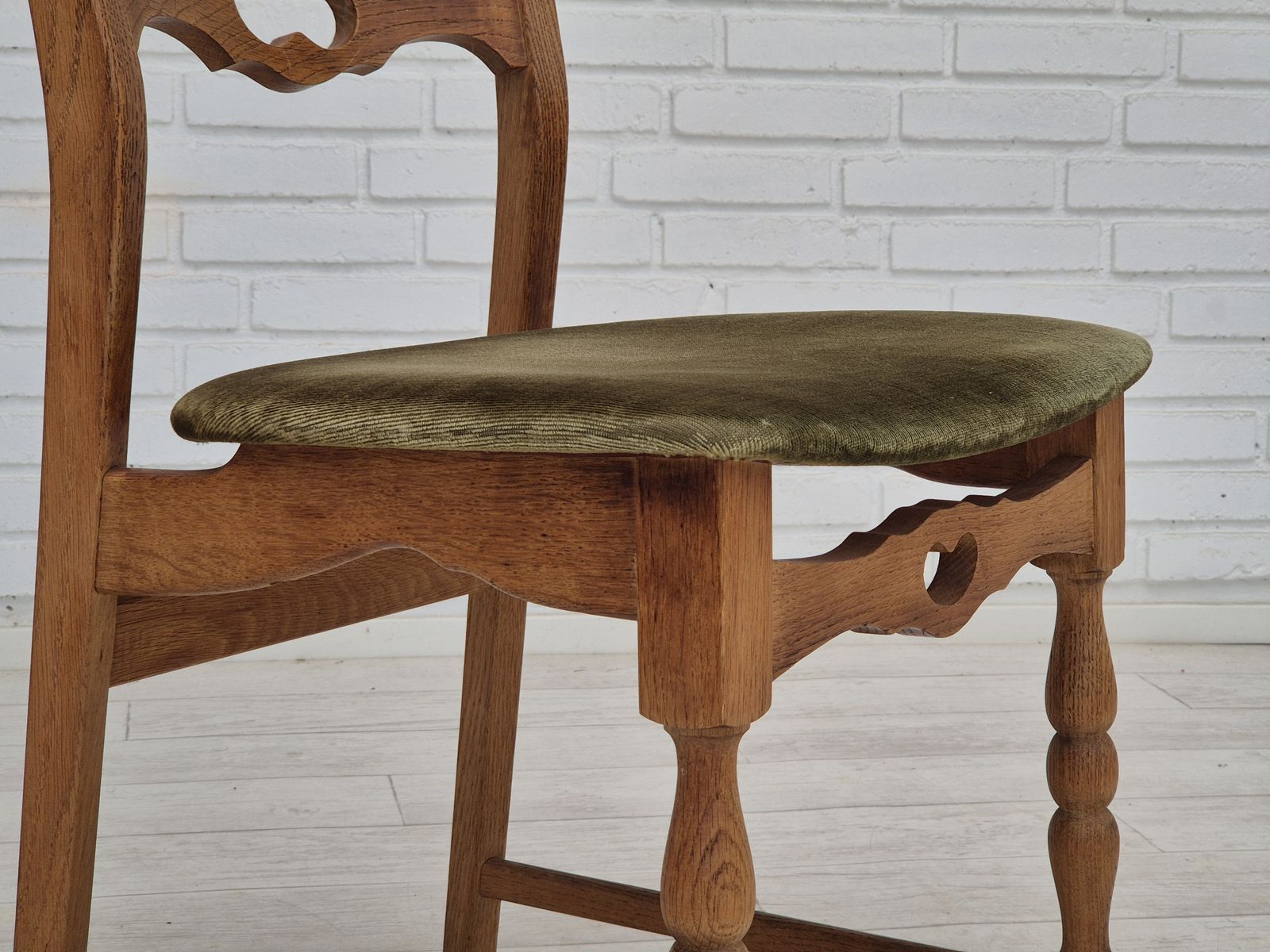 photo for sale 1970s, Set Of 4 Danish Dining Chairs, Original Condition, Oak Wood, Furniture Velour.