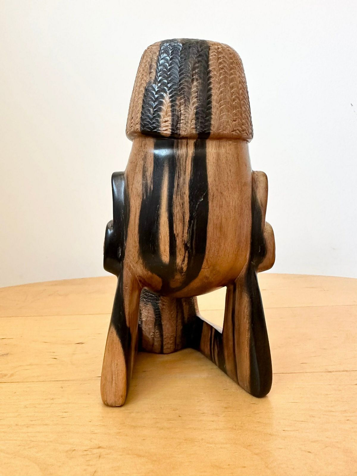 Hand Carved Nguzunguzu Mother Of Pearl Figure, Tribal Art, The Solomon Islands Oceanic Art, Wood Statue, Man Cave Decor photo vinterior