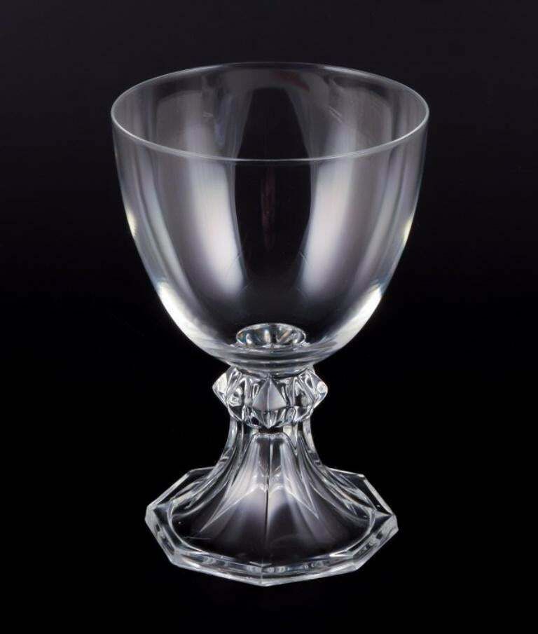 Val St. Lambert, Belgium. Set Of Four Wine Glasses In Clear Crystal Glass. photo for sale