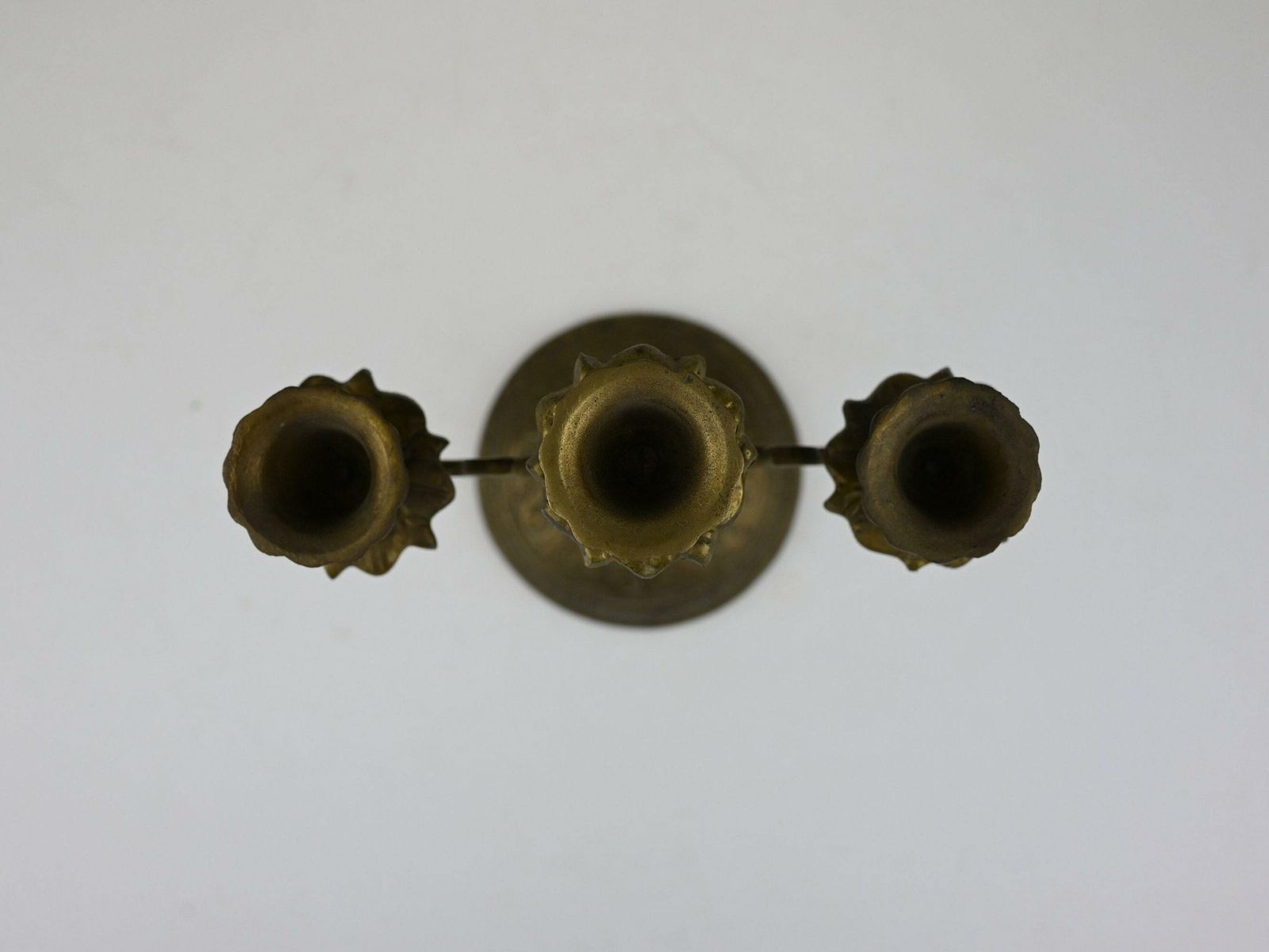 Antique Brass Candelabra, Three Arm Candelabra, Vintage Candlestick Holder, Candle Holder, Brass Candle Holder, Vintage Candelabra photo vinterior