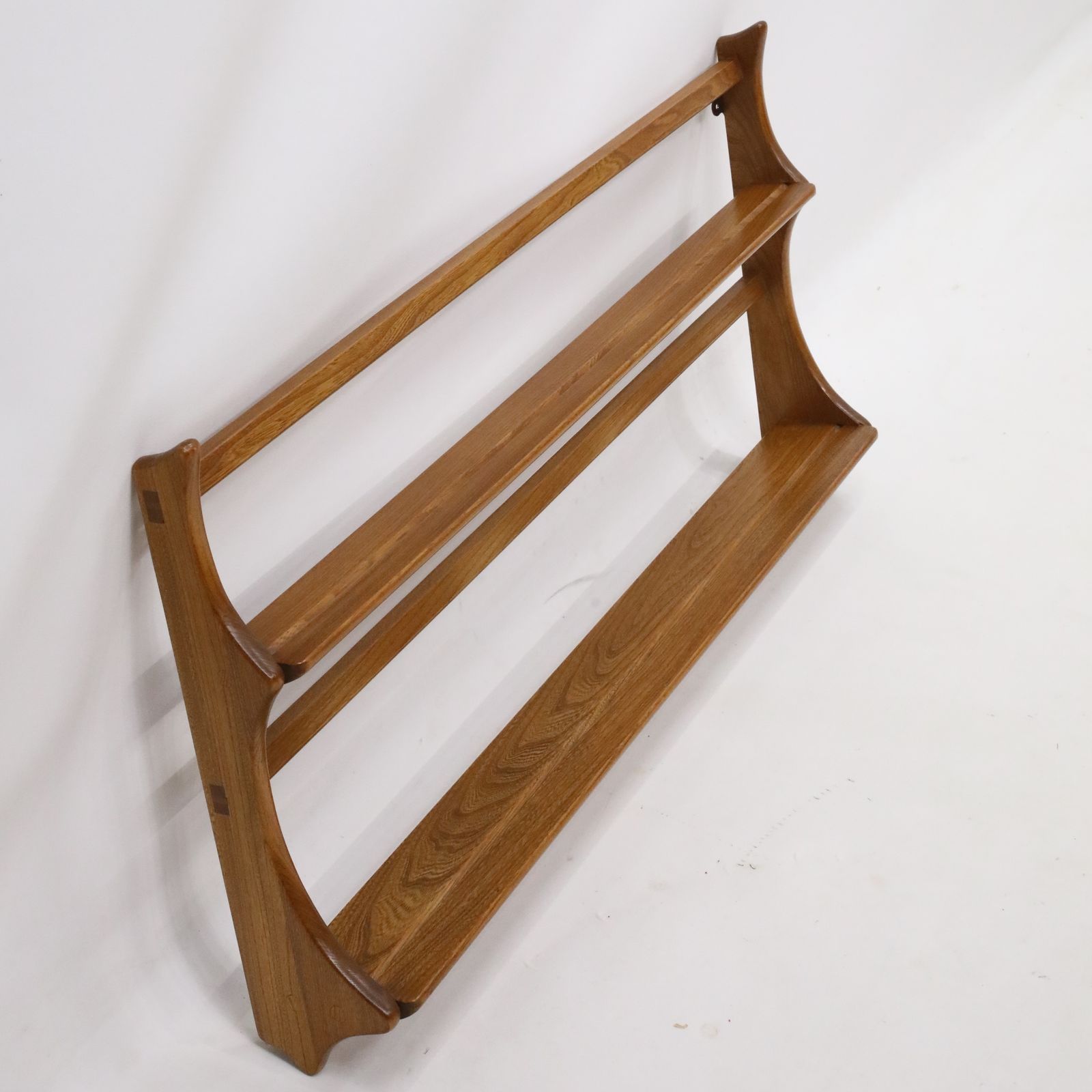 Ercol Windsor Plate Rack Model 268 Golden Dawn Ex Con' Free Nationwide Delivery photo furniture