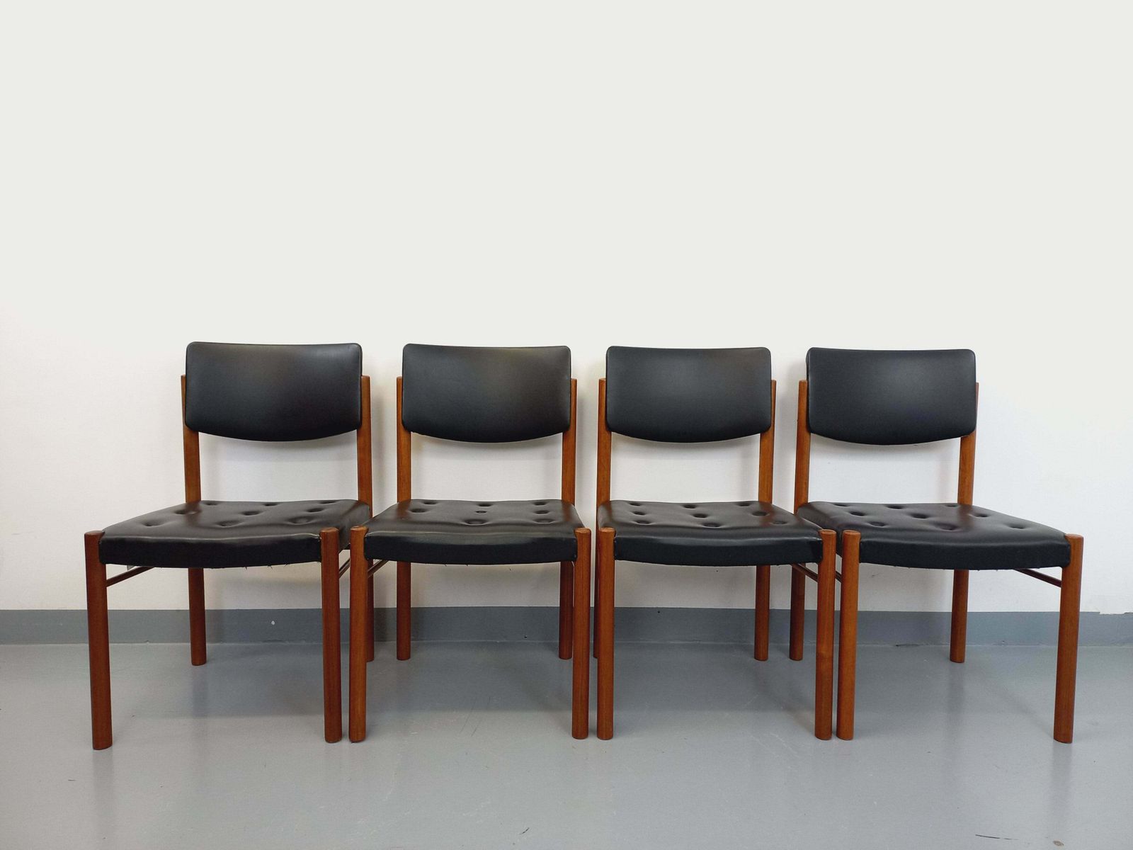 4 Scandinavian Chairs In Teak And Skai photo Furniture