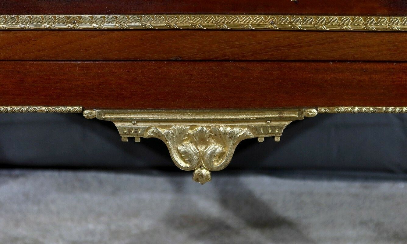photo buy Mahogany Showcase, Transition Louis XV Louis XVI Style – 1900