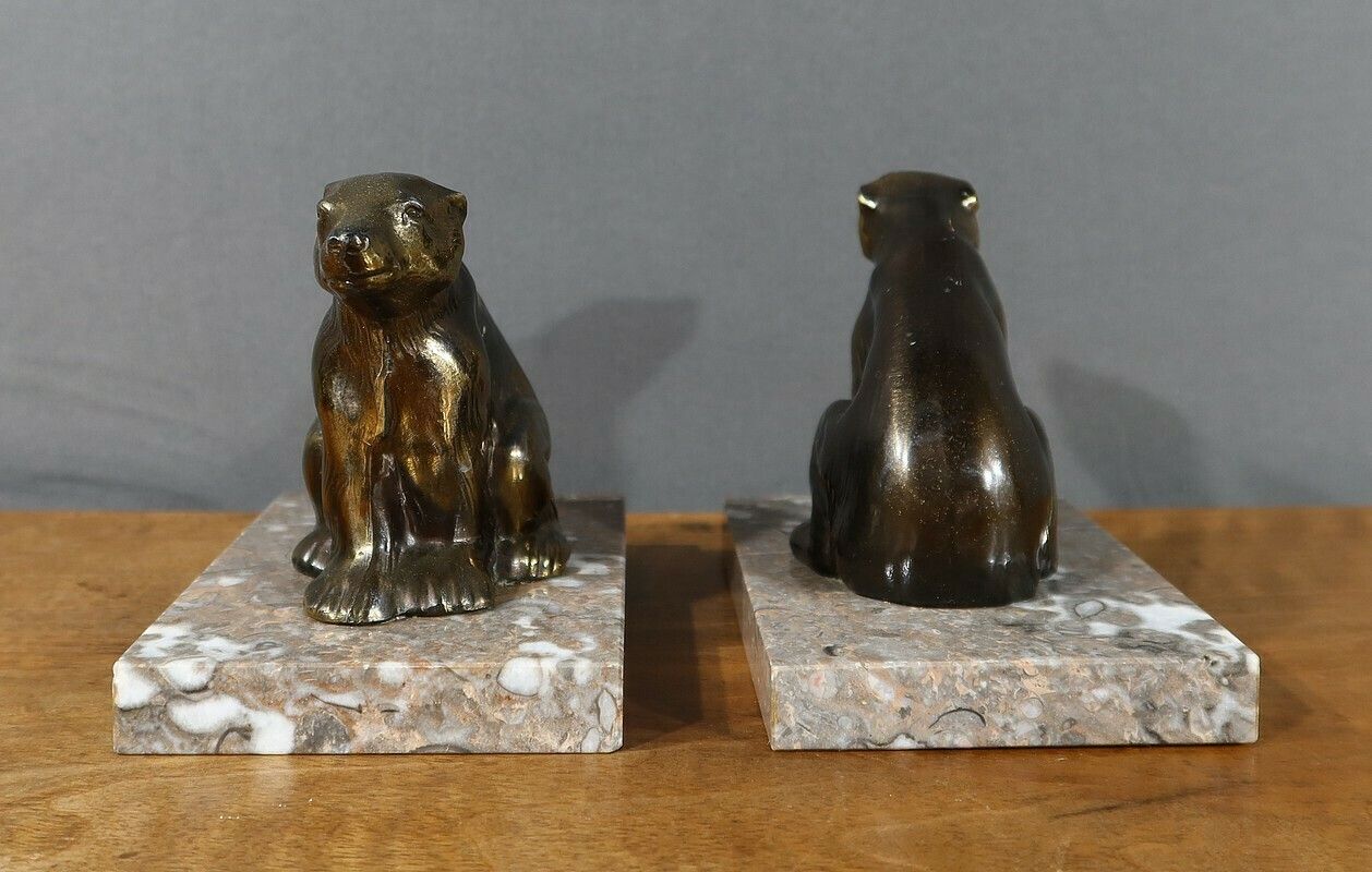 Pair Of “Bear” Bookends In Golden Metal – 1920 photo vinterior