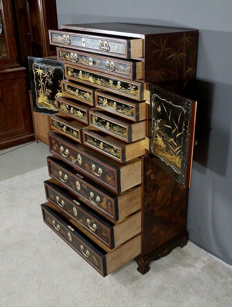Chinese Cabinet In Lacquered Wood And Painted Wood – Early 20th Century photo Furniture